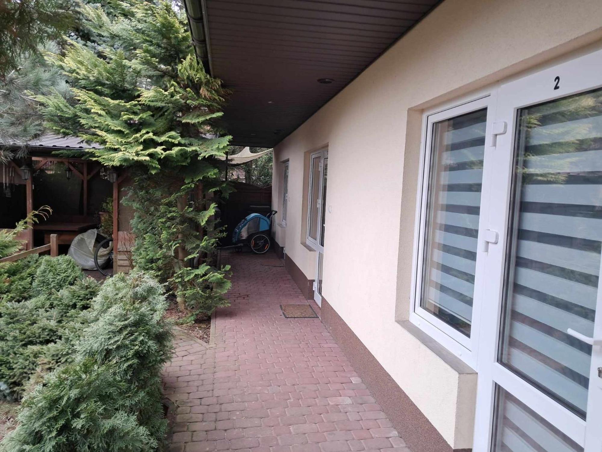 Noclegi Julia Pokoje 1-3 Parter Sniadanie Kontynentalne Kielce Exterior foto