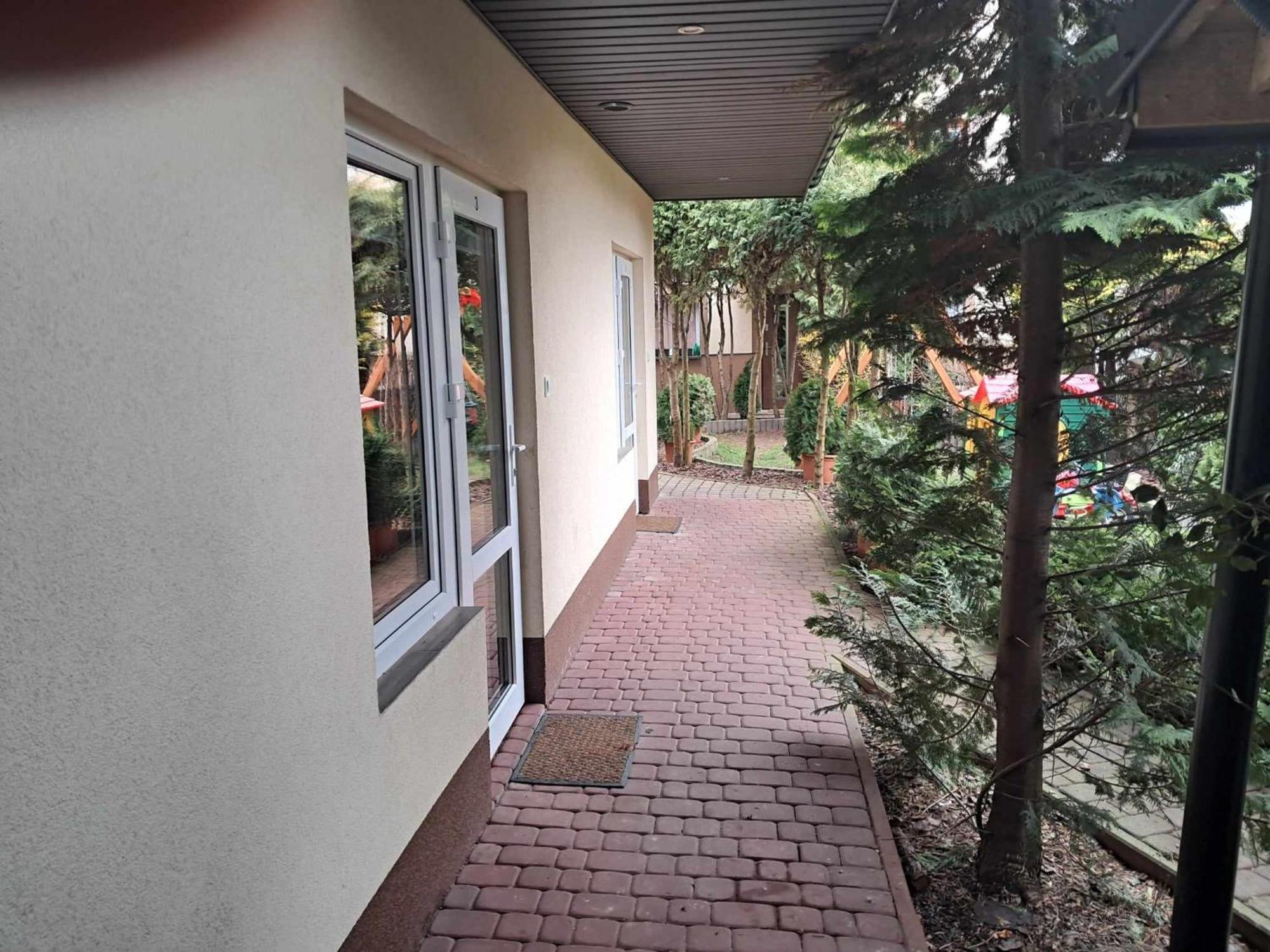 Noclegi Julia Pokoje 1-3 Parter Sniadanie Kontynentalne Kielce Exterior foto