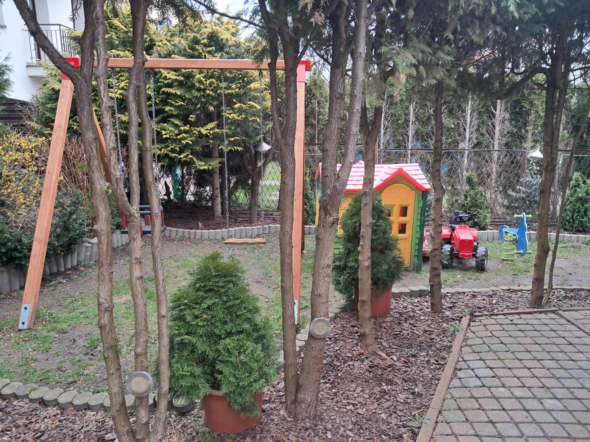 Noclegi Julia Pokoje 1-3 Parter Sniadanie Kontynentalne Kielce Exterior foto