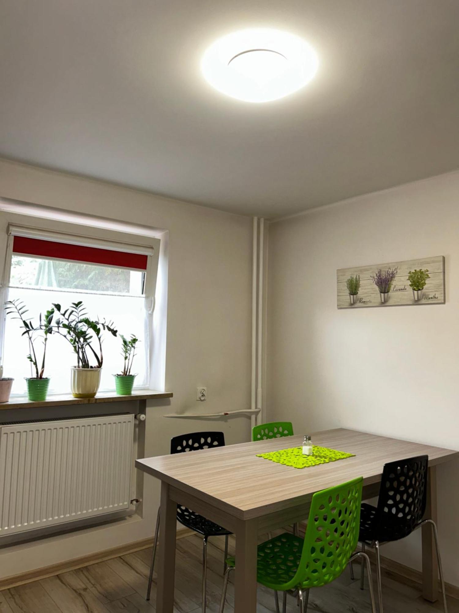 Noclegi Julia Pokoje 1-3 Parter Sniadanie Kontynentalne Kielce Exterior foto