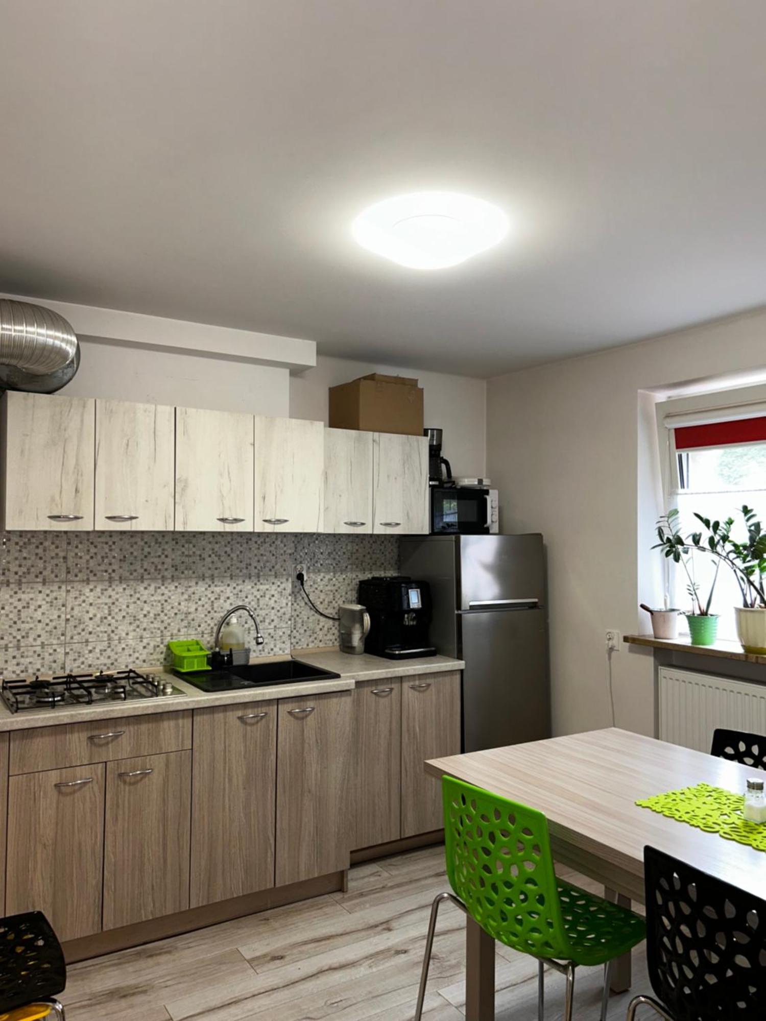 Noclegi Julia Pokoje 1-3 Parter Sniadanie Kontynentalne Kielce Exterior foto