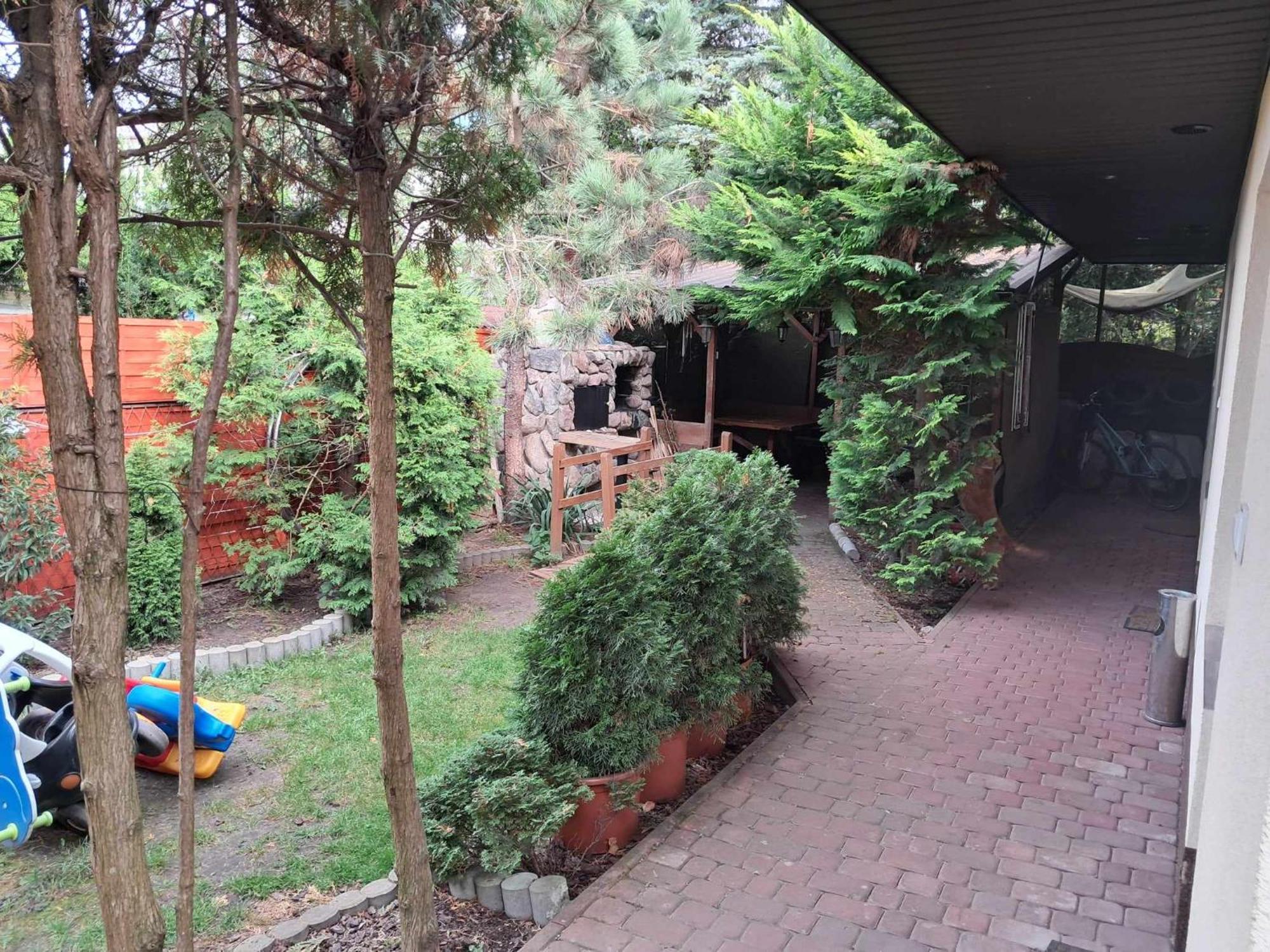 Noclegi Julia Pokoje 1-3 Parter Sniadanie Kontynentalne Kielce Exterior foto